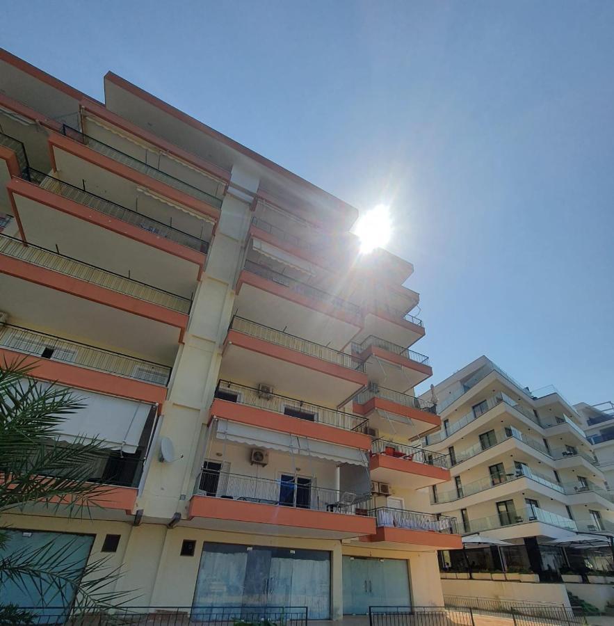 Lovely 3-Bedroom Apartment Rei Σαράντα Εξωτερικό φωτογραφία
