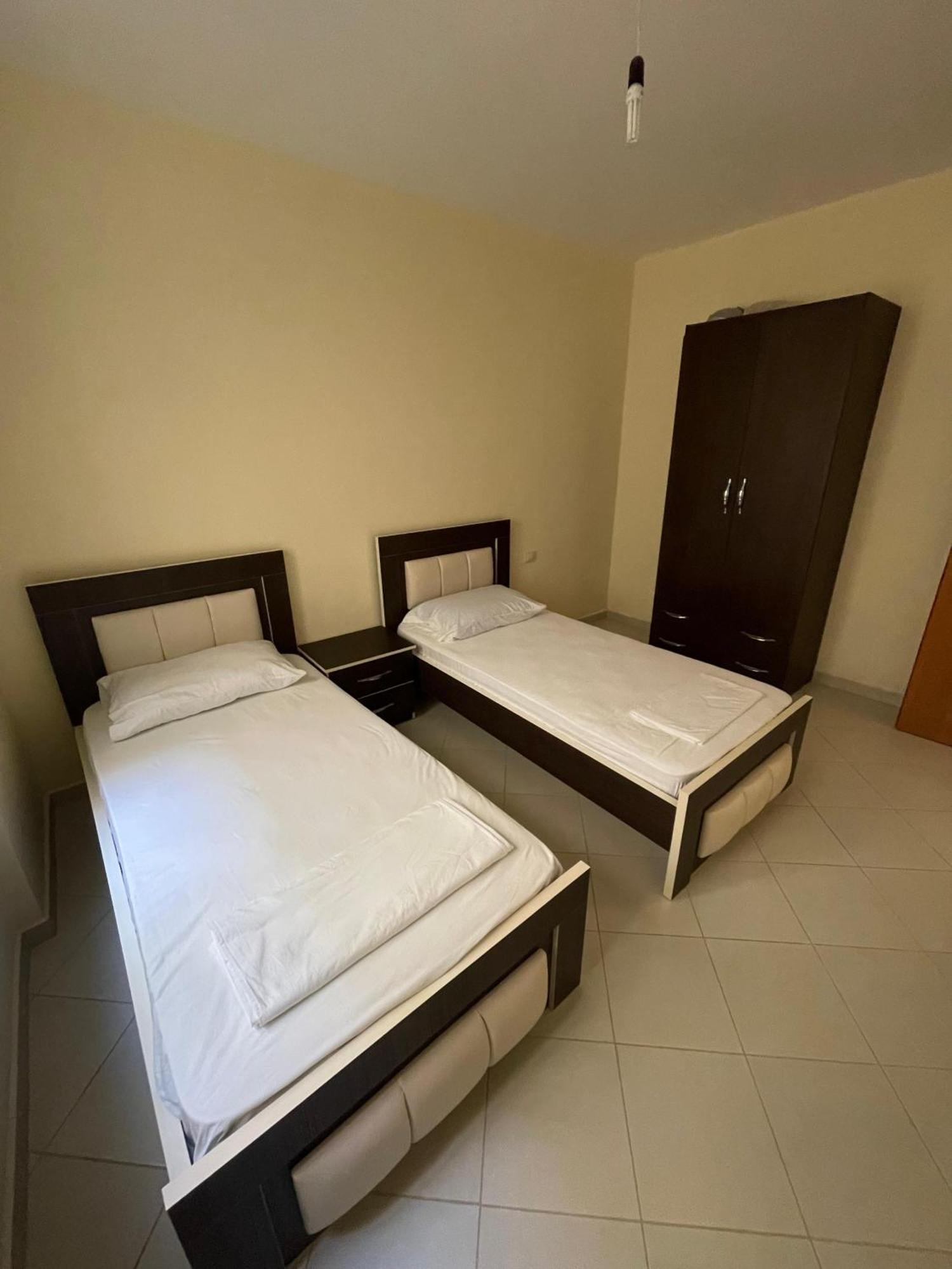 Lovely 3-Bedroom Apartment Rei Σαράντα Εξωτερικό φωτογραφία