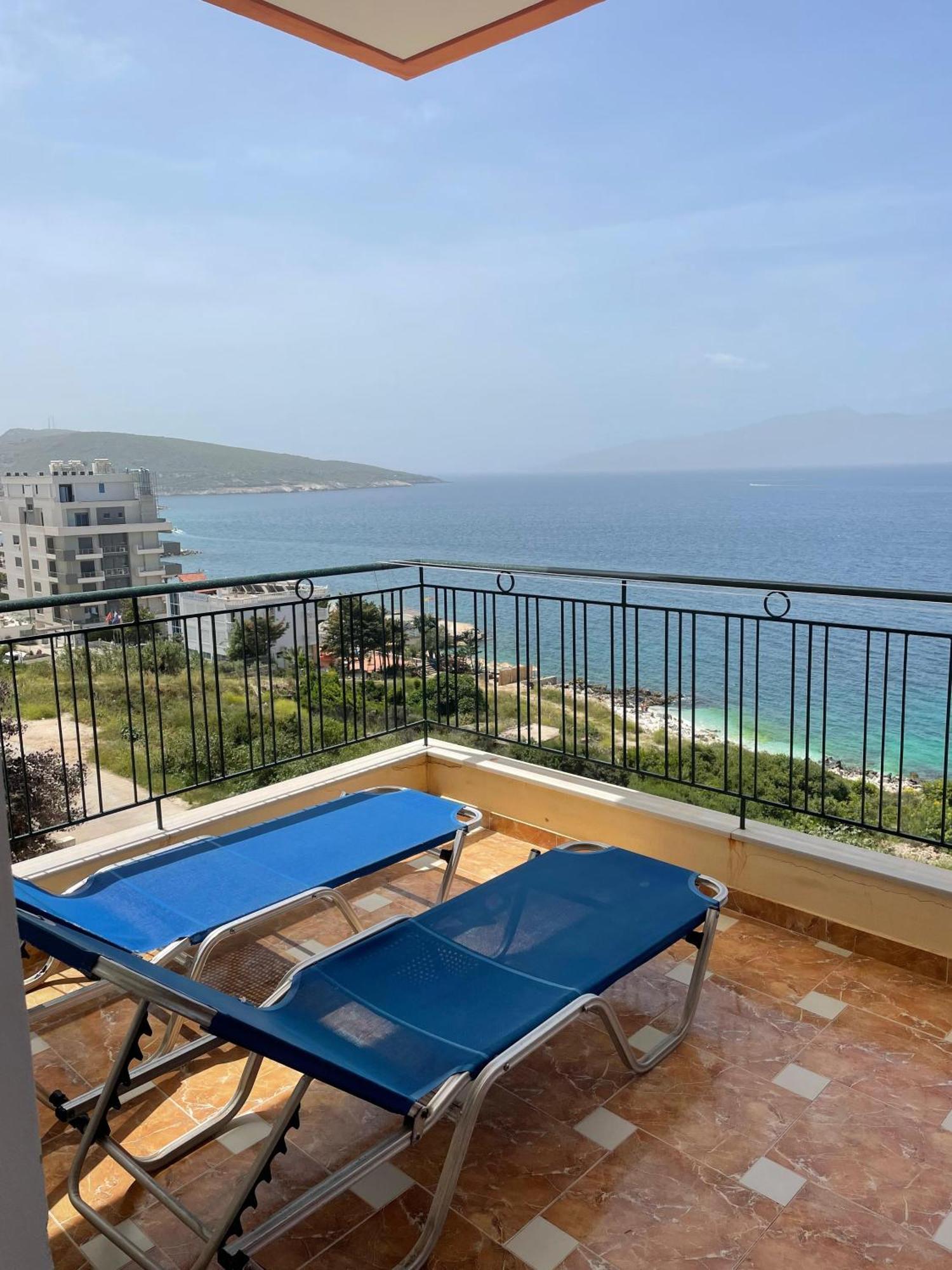 Lovely 3-Bedroom Apartment Rei Σαράντα Εξωτερικό φωτογραφία