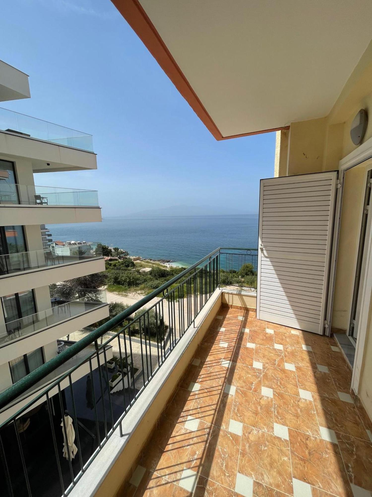 Lovely 3-Bedroom Apartment Rei Σαράντα Εξωτερικό φωτογραφία